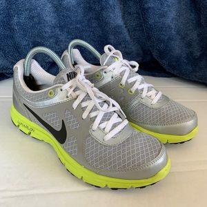 Nike Lunar Forever - Youth Size 6 Boys Running Shoes - Great Condition